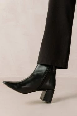 Deals 😉 Women's SVEGAN Watercolor Vegan Leather Ankle Boot Black ❤️ -Dr. Martens Sales unnamed file 1213