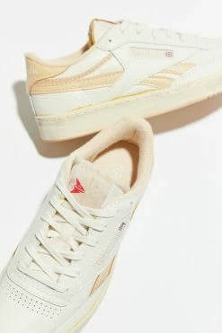 Brand new 👏 Women's Reebok Club C 85 Vintage Leather 👟 Sneaker Chalk + Weathered Beige ⭐ -Dr. Martens Sales unnamed file 125