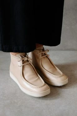 Coupon 💯 Women's ALOHAS Weekend Leather Moccasin Boot Stone Beige ✨