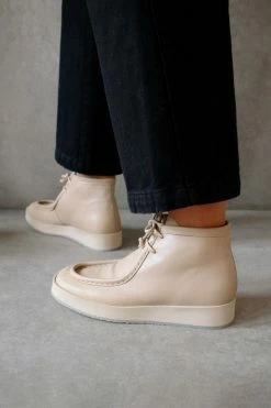 Coupon 💯 Women's ALOHAS Weekend Leather Moccasin Boot Stone Beige ✨ -Dr. Martens Sales unnamed file 1272