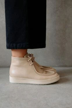 Coupon 💯 Women's ALOHAS Weekend Leather Moccasin Boot Stone Beige ✨ -Dr. Martens Sales unnamed file 1273