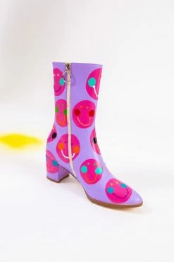 Brand new 😍 Zig Zag Goods LLC 👩 Women's Zig Zag 2 Many Feelings 🥾 Boots Multi 😍 -Dr. Martens Sales unnamed file 1363