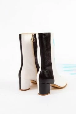 Best Sale 👏 Zig Zag Goods LLC 👩 Women's Zig Zag Night Crawler Booties Multi ❤️ -Dr. Martens Sales unnamed file 1370