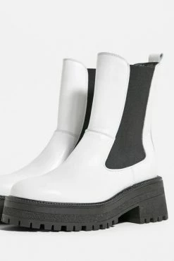 Discount 🎉 Urban Outfitters 👩 Women's UO Brax Chunky Chelsea Ankle Boot White 🤩 -Dr. Martens Sales unnamed file 1418