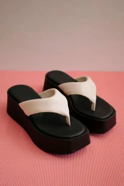 Hot Sale ⭐ Women's SVEGAN Pancake Vegan Leather Platform Thong 🩴 Sandal Warm White ❤️ -Dr. Martens Sales unnamed file 1432