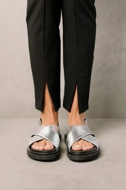 Discount 🧨 Women's ALOHAS Marshmallow Leather Slingback 🩴 Sandal Shimmer Silver 💯 -Dr. Martens Sales unnamed file 1448