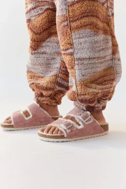 Best reviews of 🔥 Women's Birkenstock Arizona Shearling 🩴 Sandal Mink 🎉 -Dr. Martens Sales unnamed file 1456