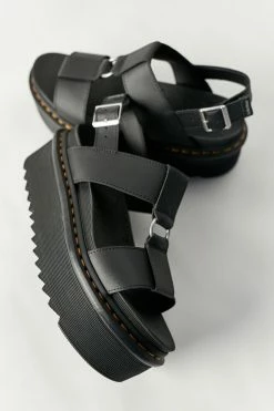 New 😀 Women's Dr. Martens Francis Leather Strap Platform 🩴 Sandal Black 🤩