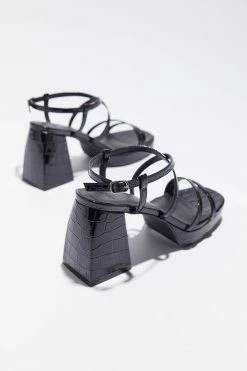 Outlet 😀 Urban Outfitters 👩 Women's UO Olive Strappy Heel Black Croc 🛒 -Dr. Martens Sales unnamed file 1719