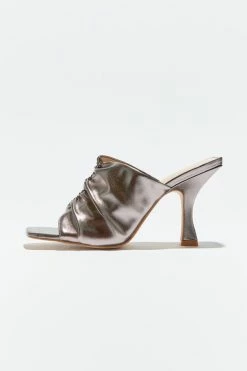 Buy 🛒 Urban Outfitters 👩 Women's UO Zoey Ruched Mule Heel Silver 💯