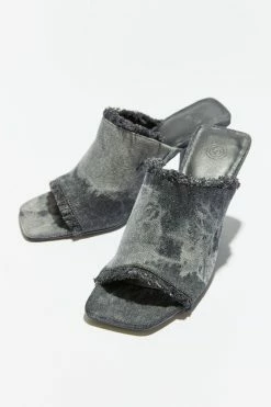 Top 10 ❤️ Urban Outfitters 👩 Women's UO Zoey Mule Heel Washed Black 🎁 -Dr. Martens Sales unnamed file 1775