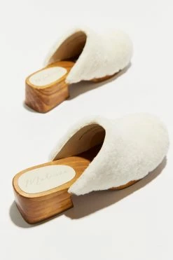 New 👍 Matisse Footwear 👩 Women's Matisse Stockholm Faux Shearling Clog Ivory 😀 -Dr. Martens Sales unnamed file 1788