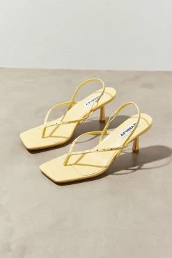 Budget 😍 Women's CAVERLEY Kada Heel Yellow 💯