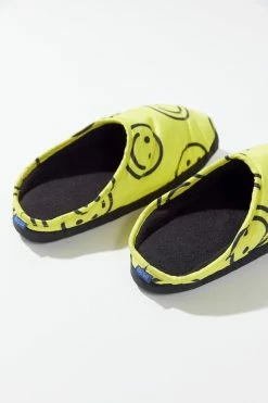 Promo 🎁 Women's BAGGU UO Exclusive Happy Puffy Slipper Yellow Happy ✔️ -Dr. Martens Sales unnamed file 1853