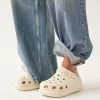 Buy ๐คฉ Women's Crocs Classic Crush Clog Cream ๐ 1 Buy ๐คฉ Women's Crocs Classic Crush Clog Cream ๐ -Dr. Martens Sales unnamed file 2037