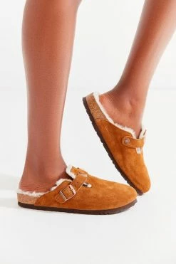 Cheapest ❤️ Women's Birkenstock Shearling Boston Clog Mink 😍 -Dr. Martens Sales unnamed file 2272