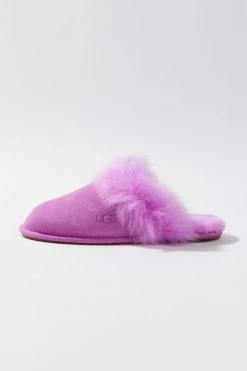 Dr. Martens Sales -Dr. Martens Sales unnamed file 2291