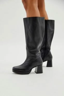 Cheap ⌛ Urban Outfitters 👩 Women's UO Lara Zip Tall Boot Black ⌛ -Dr. Martens Sales unnamed file 589