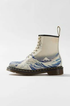 Dr. Martens Sales 35 Outlet 🤩 Women's Dr. Martens The Met Great Wave Leather Boot Beige Multi ✔️