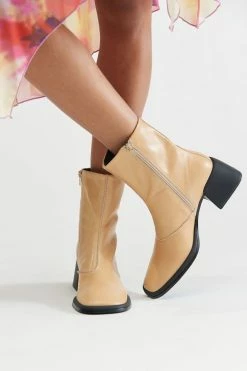 Flash Sale 🤩 Women's Vagabond 👟 Shoemakers Ansie Boot Almond 🎉 -Dr. Martens Sales unnamed file 625