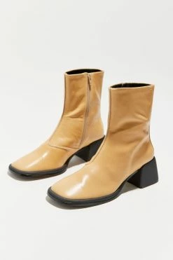 Flash Sale 🤩 Women's Vagabond 👟 Shoemakers Ansie Boot Almond 🎉 -Dr. Martens Sales unnamed file 626