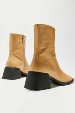 Flash Sale 🤩 Women's Vagabond 👟 Shoemakers Ansie Boot Almond 🎉 -Dr. Martens Sales unnamed file 627