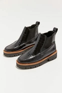 Discount 👍 Women's G.H. Bass Croc Chelsea Boot Black 🥰