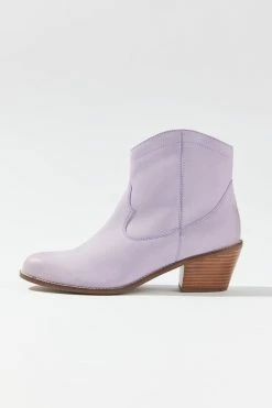 Wholesale ๐ Women's Seychelles Under The Stars Cowboy Boot Lavender โญ 8 Wholesale ๐ Women's Seychelles Under The Stars Cowboy Boot Lavender โญ -Dr. Martens Sales unnamed file 817