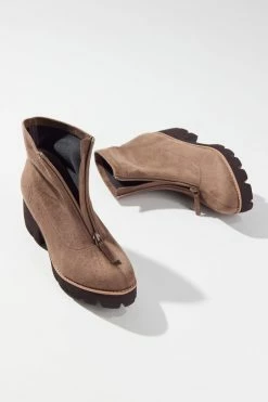 Top 10 ⭐ Women's BC Footwear Down Under Zip-Up Boot Taupe 🤩