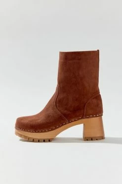 Best reviews of 🥰 Women's Swedish Hasbeens Suede Teddy Boot Brass ⌛ -Dr. Martens Sales unnamed file 991